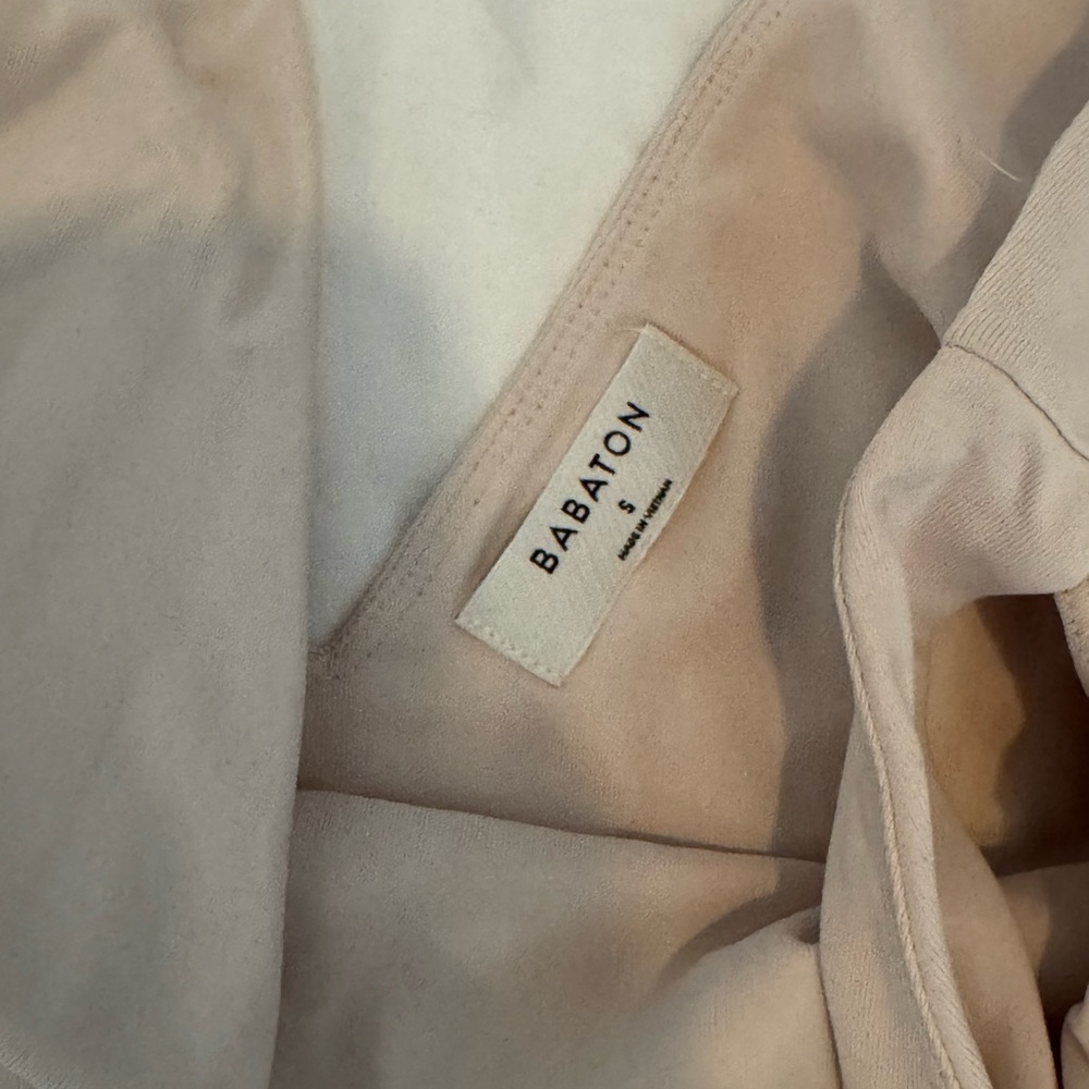 Aritzia top - Picture 2 of 5